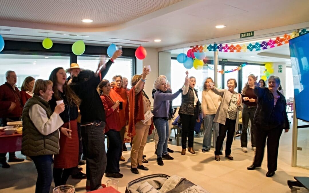 Tu casa de siempre o una nueva forma de vivir: qué es el cohousing y por qué cada vez más personas lo eligen